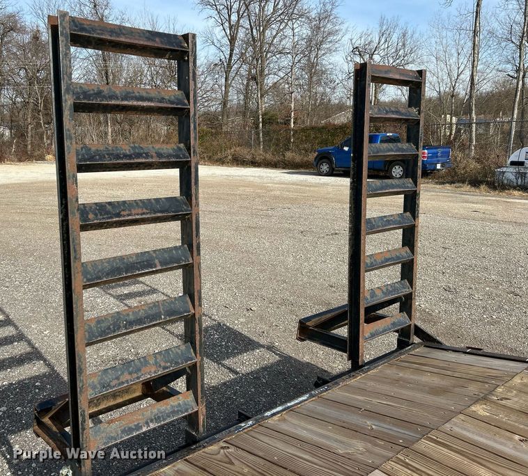 image for item NE9656 2001 Trailerman CST7182S14  equipment trailer