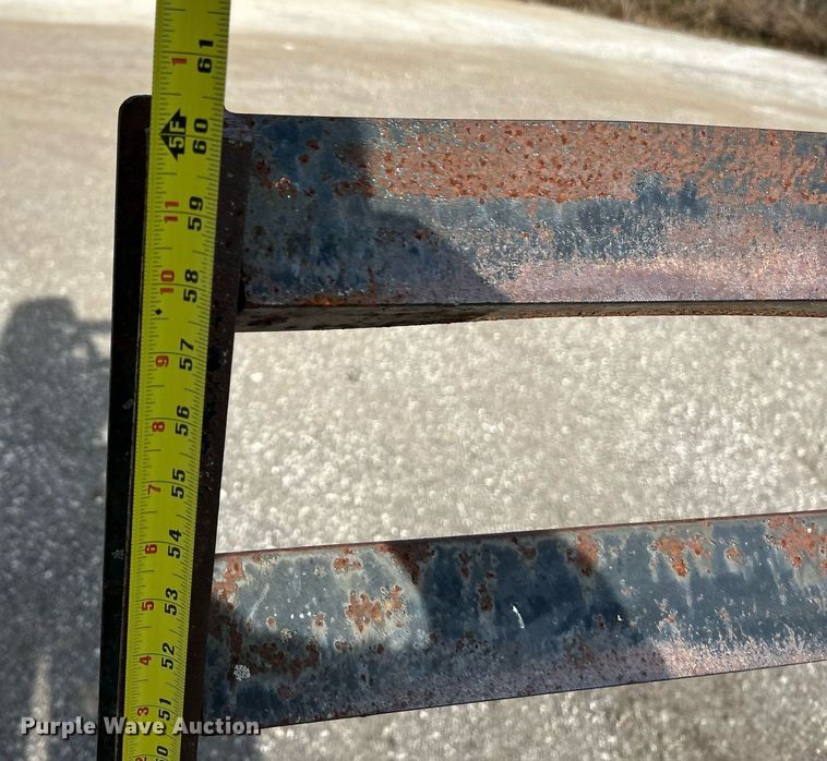 image for item NE9656 2001 Trailerman CST7182S14  equipment trailer