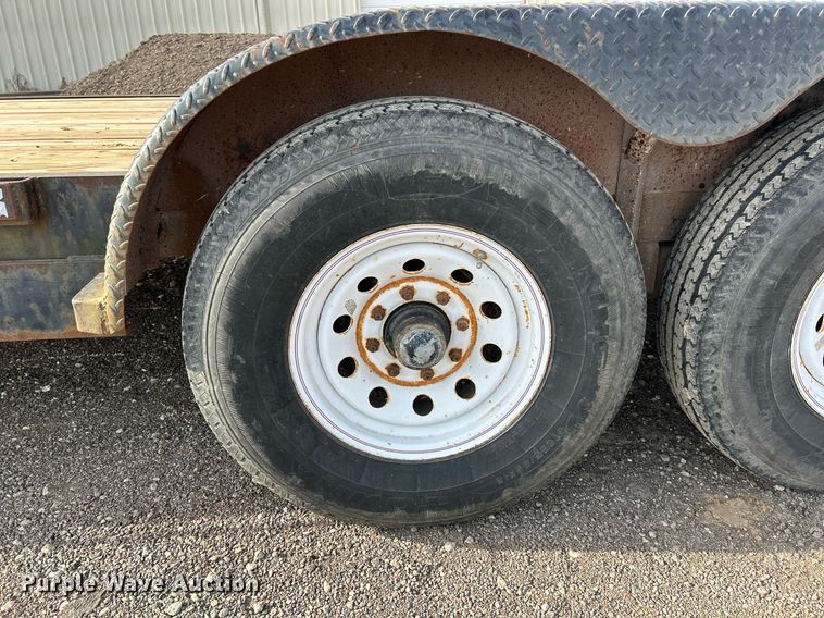 image for item NE9656 2001 Trailerman CST7182S14  equipment trailer