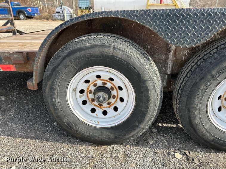 image for item NE9656 2001 Trailerman CST7182S14  equipment trailer