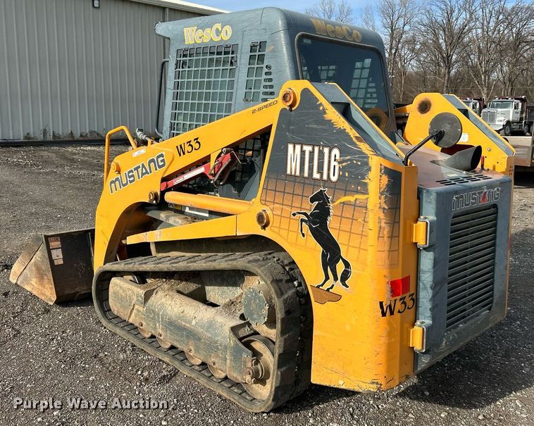 image for item NE9657 2007 Mustang MTL16  tracked skid steer loader
