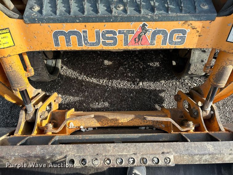 image for item NE9657 2007 Mustang MTL16  tracked skid steer loader