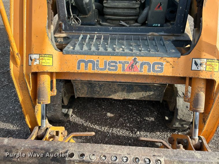 image for item NE9657 2007 Mustang MTL16  tracked skid steer loader