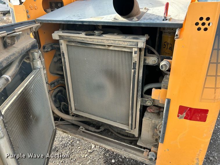 image for item NE9657 2007 Mustang MTL16  tracked skid steer loader