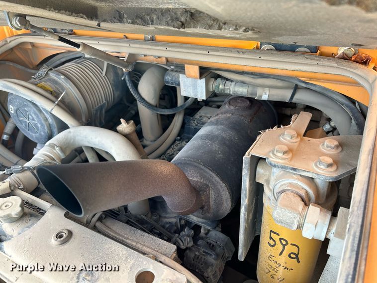 image for item NE9657 2007 Mustang MTL16  tracked skid steer loader