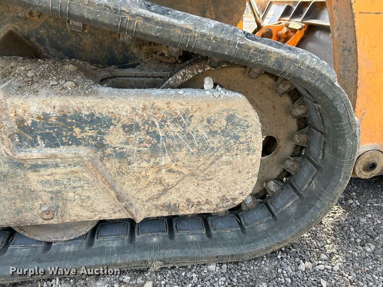 image for item NE9657 2007 Mustang MTL16  tracked skid steer loader