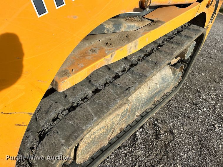 image for item NE9657 2007 Mustang MTL16  tracked skid steer loader