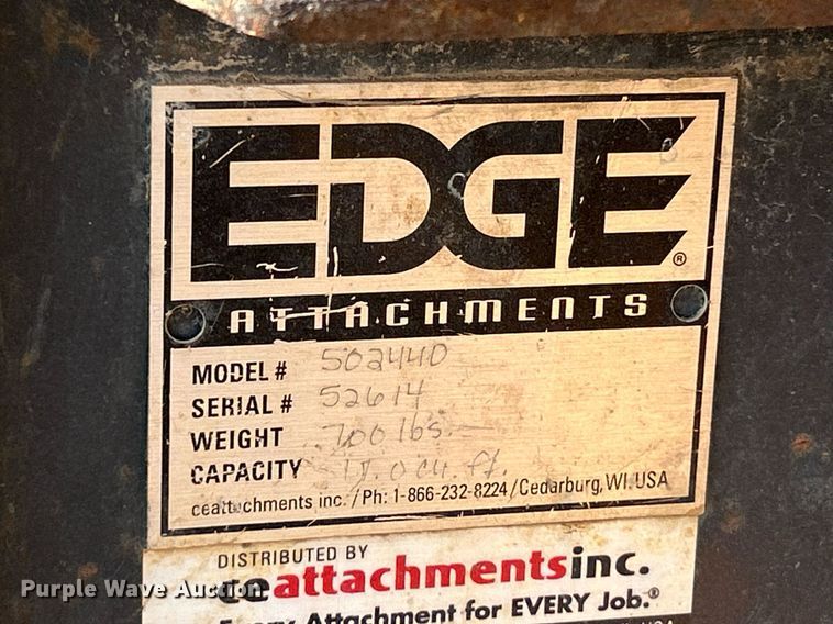 image for item NE9657 2007 Mustang MTL16  tracked skid steer loader