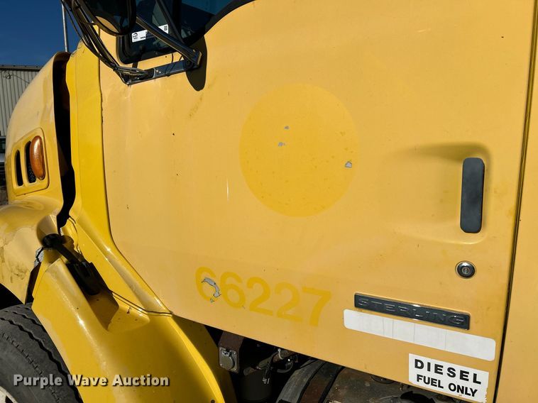 image for item NE9658 2002 Sterling L7500  dump truck