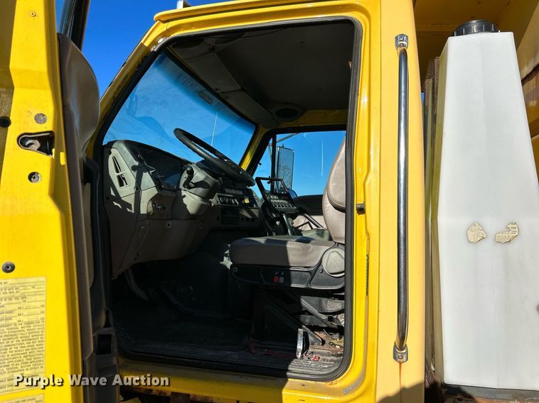 image for item NE9658 2002 Sterling L7500  dump truck