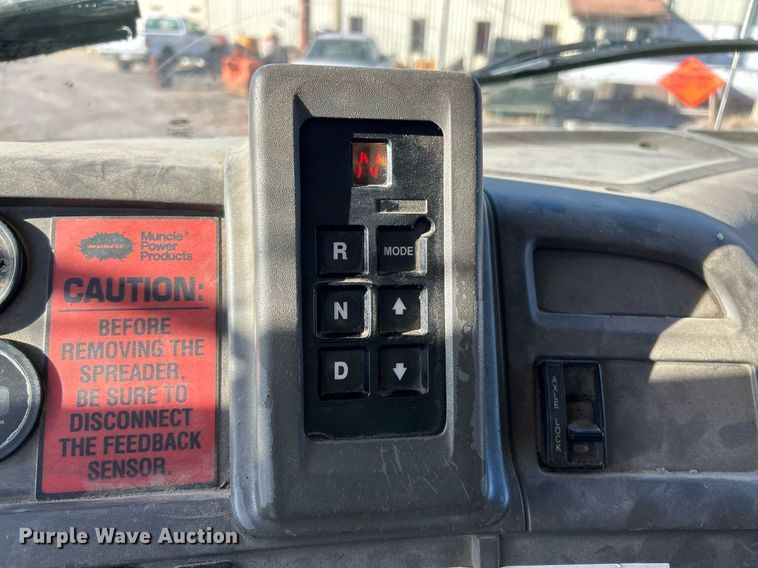 image for item NE9658 2002 Sterling L7500  dump truck