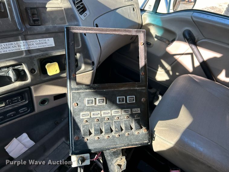 image for item NE9658 2002 Sterling L7500  dump truck