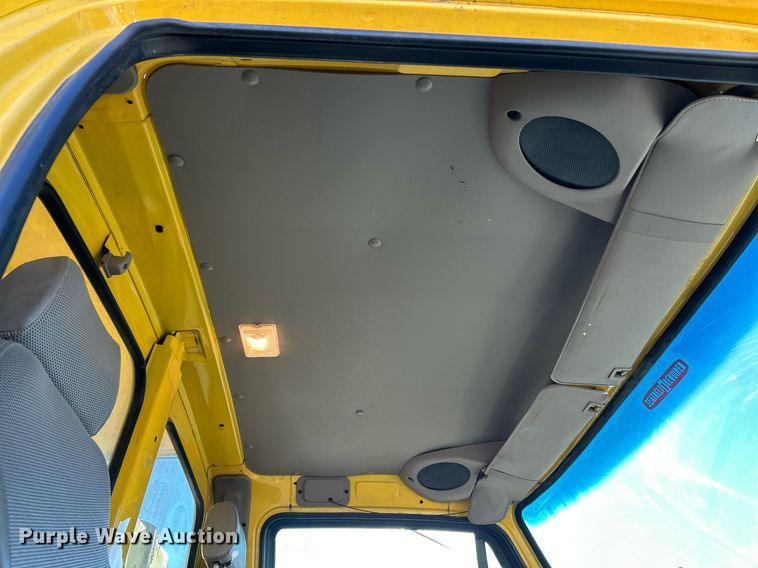 image for item NE9658 2002 Sterling L7500  dump truck