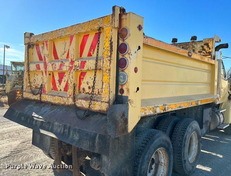 image for item NE9658 2002 Sterling L7500  dump truck
