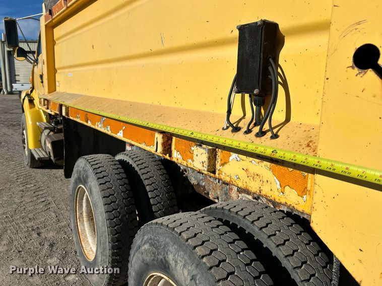 image for item NE9658 2002 Sterling L7500  dump truck