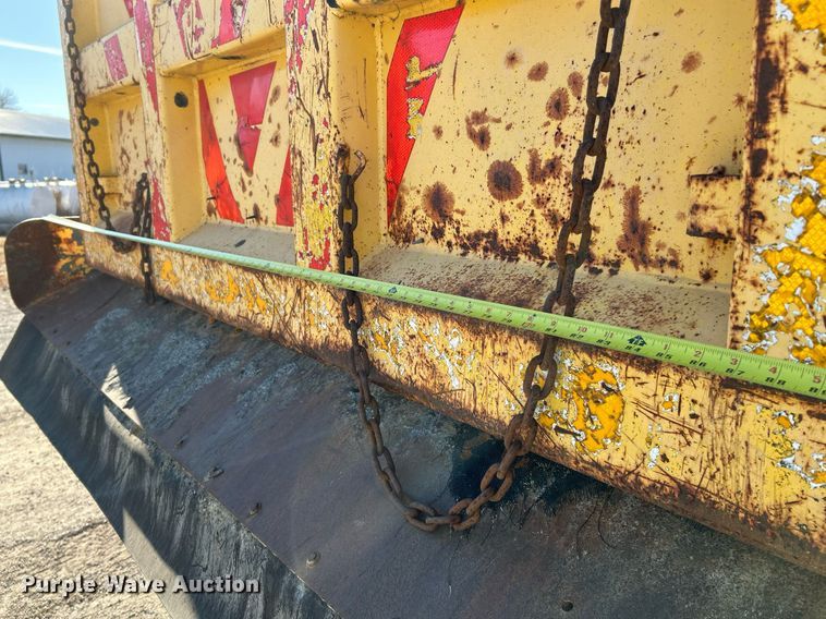 image for item NE9658 2002 Sterling L7500  dump truck