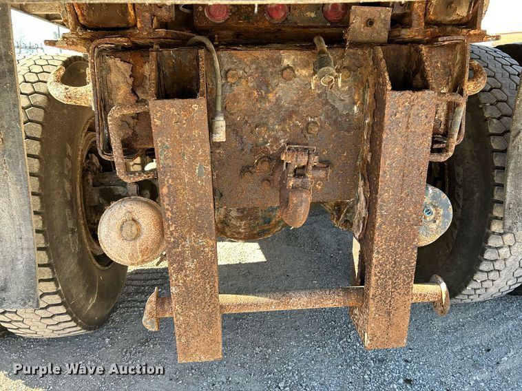 image for item NE9658 2002 Sterling L7500  dump truck