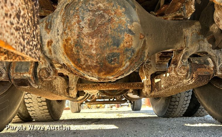 image for item NE9658 2002 Sterling L7500  dump truck