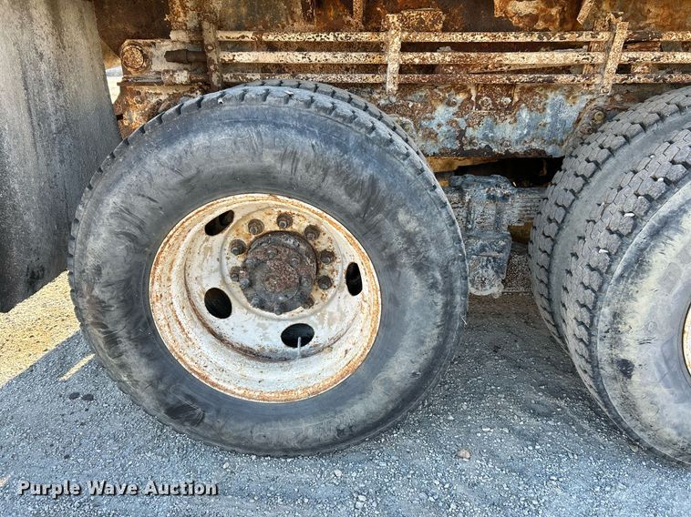 image for item NE9658 2002 Sterling L7500  dump truck