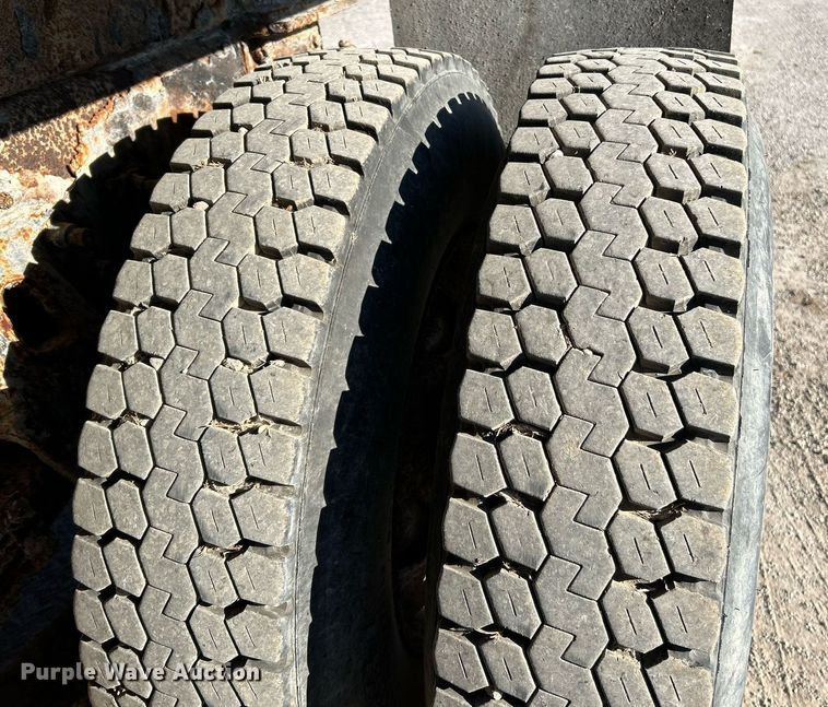 image for item NE9658 2002 Sterling L7500  dump truck