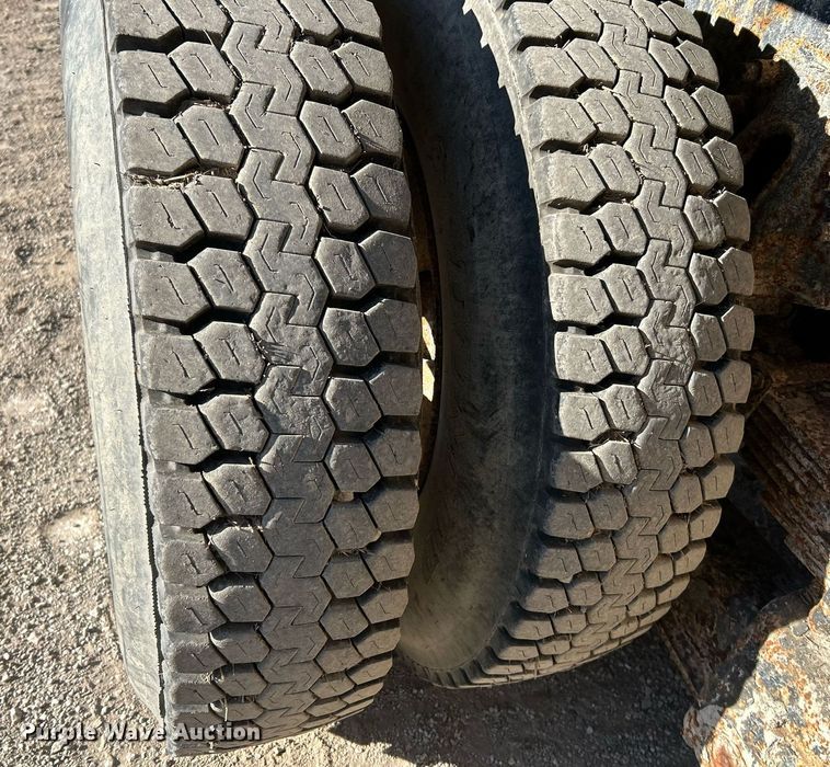 image for item NE9658 2002 Sterling L7500  dump truck