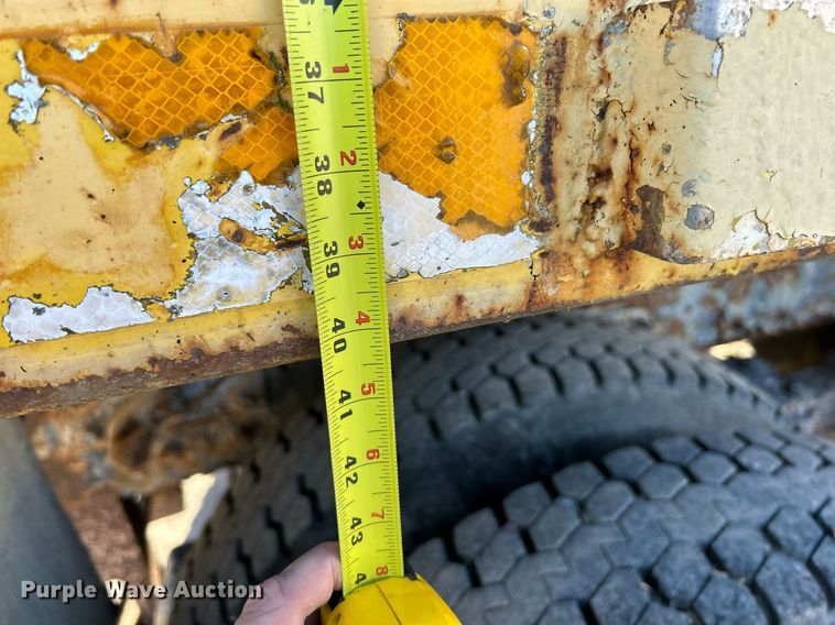 image for item NE9658 2002 Sterling L7500  dump truck