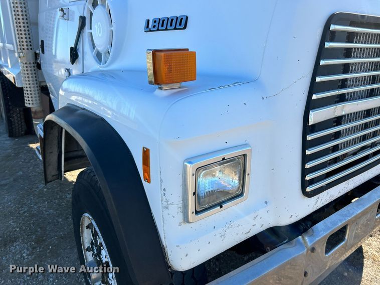 image for item NE9659 1995 Ford L8000  dump truck