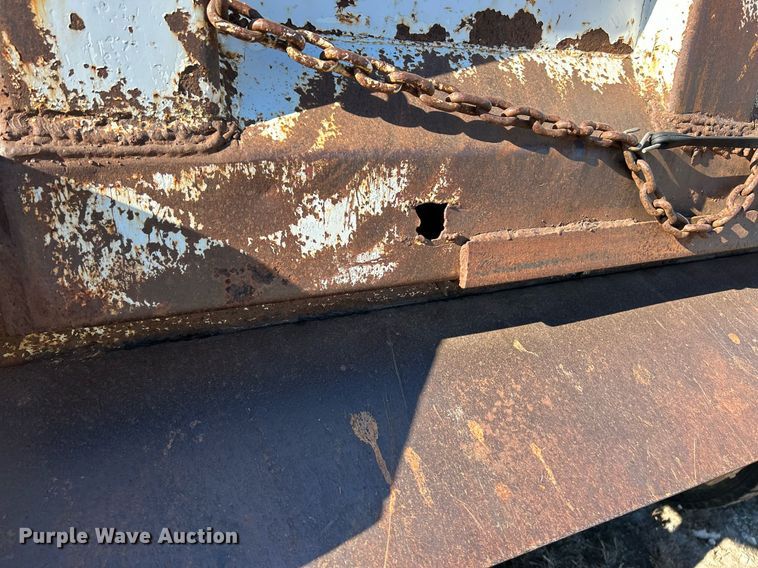 image for item NE9659 1995 Ford L8000  dump truck