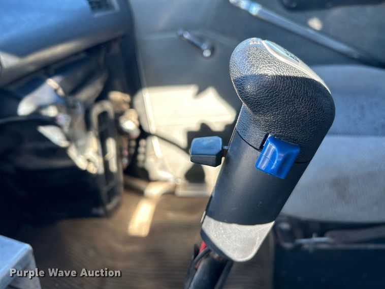 image for item NE9659 1995 Ford L8000  dump truck