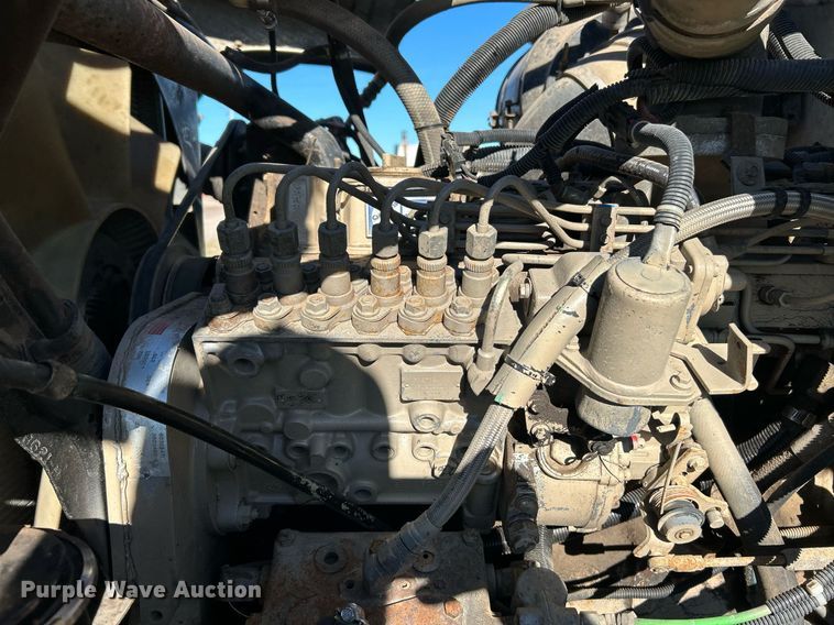 image for item NE9659 1995 Ford L8000  dump truck