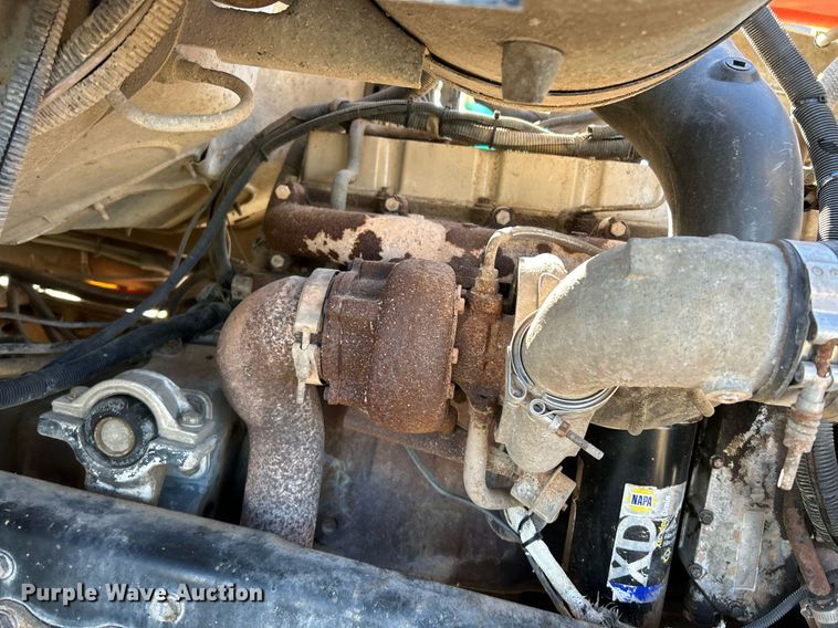 image for item NE9659 1995 Ford L8000  dump truck