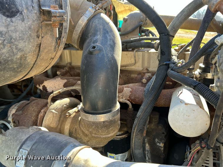 image for item NE9659 1995 Ford L8000  dump truck