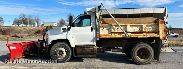 image for item NE9666 2009 GMC C7500 dump truck