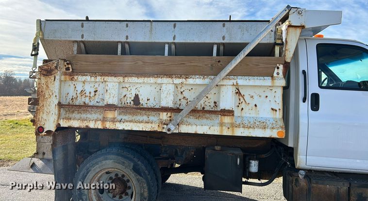 image for item NE9666 2009 GMC C7500 dump truck