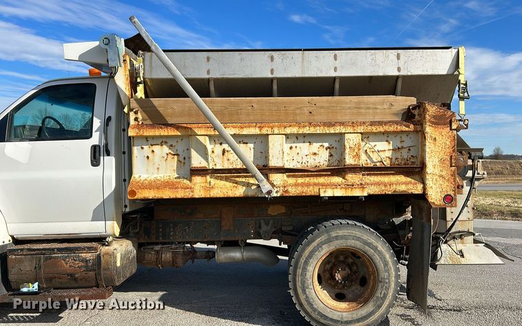 image for item NE9666 2009 GMC C7500 dump truck
