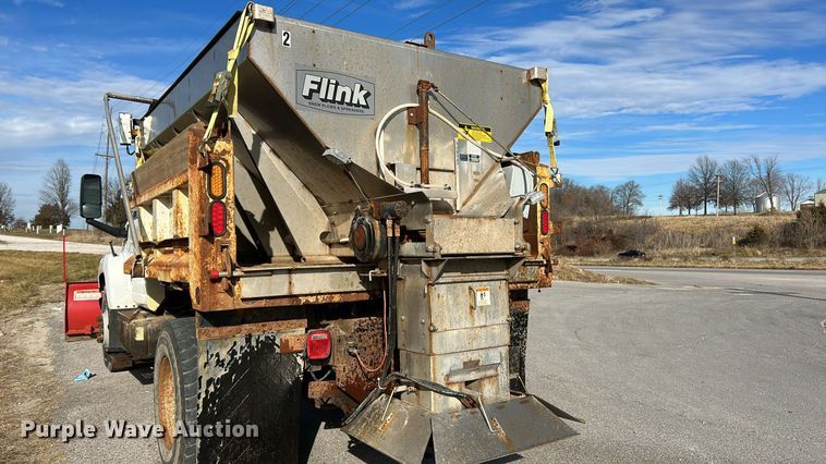 image for item NE9666 2009 GMC C7500 dump truck