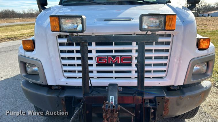 image for item NE9666 2009 GMC C7500 dump truck