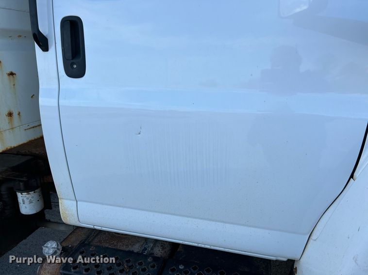 image for item NE9666 2009 GMC C7500 dump truck