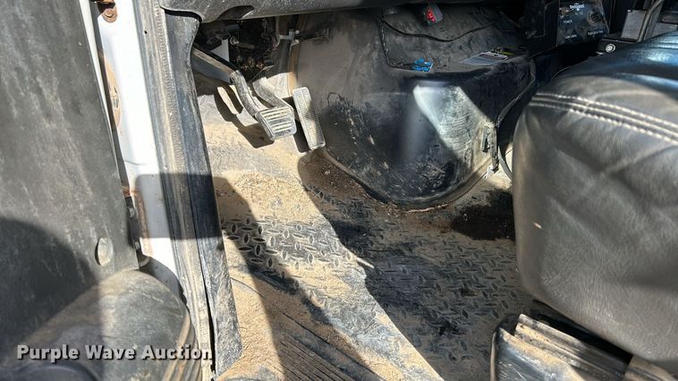 image for item NE9666 2009 GMC C7500 dump truck