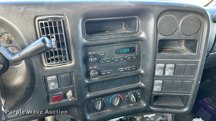 image for item NE9666 2009 GMC C7500 dump truck