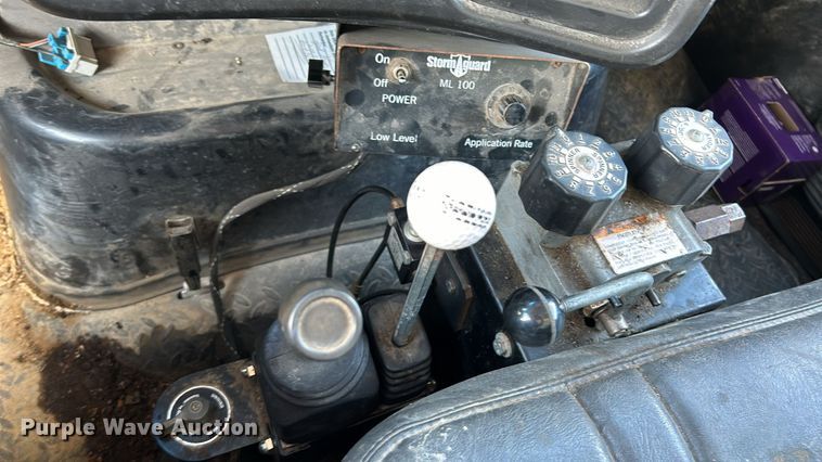 image for item NE9666 2009 GMC C7500 dump truck