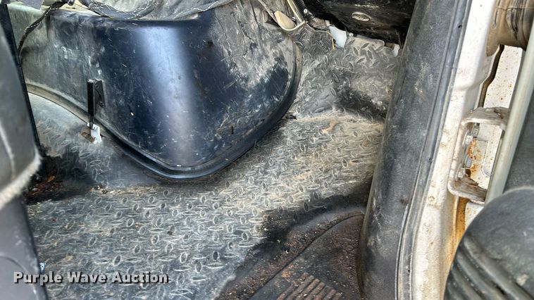 image for item NE9666 2009 GMC C7500 dump truck