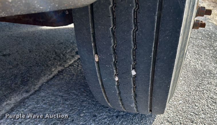 image for item NE9666 2009 GMC C7500 dump truck