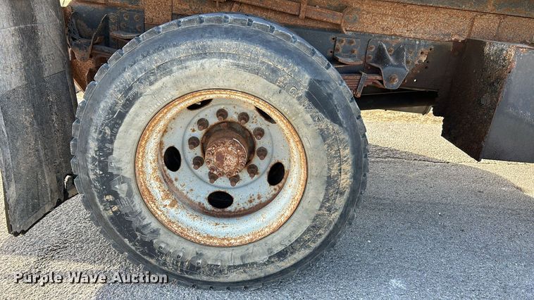 image for item NE9666 2009 GMC C7500 dump truck