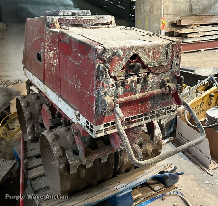 image for item NE9669 1999 Bomag BMP851  trench compactor