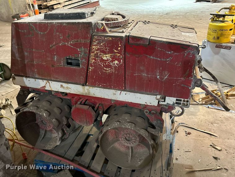 image for item NE9669 1999 Bomag BMP851  trench compactor