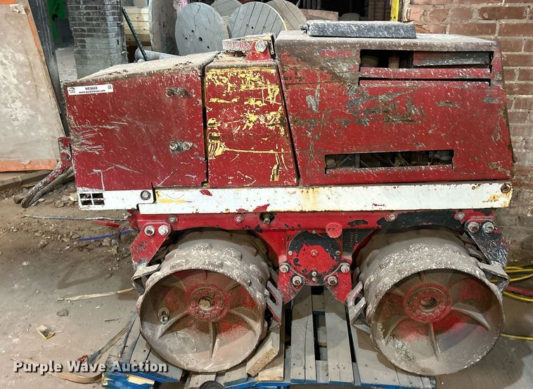 image for item NE9669 1999 Bomag BMP851  trench compactor