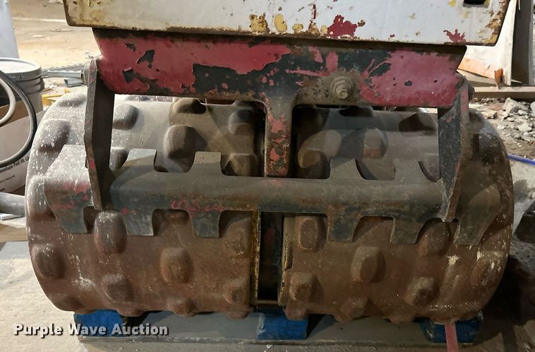 image for item NE9669 1999 Bomag BMP851  trench compactor