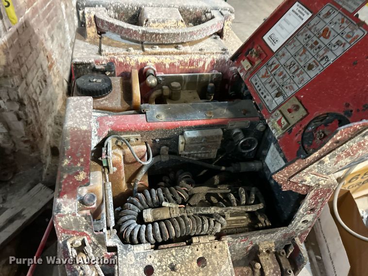 image for item NE9669 1999 Bomag BMP851  trench compactor