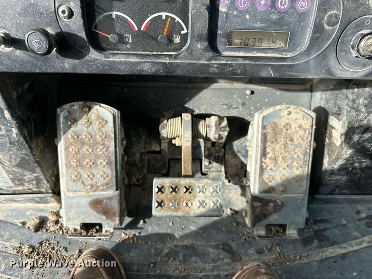 image for item NL9320 2006 Caterpillar 953C  track loader